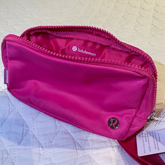 Lululemon Everywhere Belt bag sonic pink - Picture 9 of 11